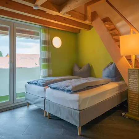 Feworld Living - Near Salzburg شقة *